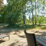 Casa vacanze Stunning In Aakirkeby With Wifi