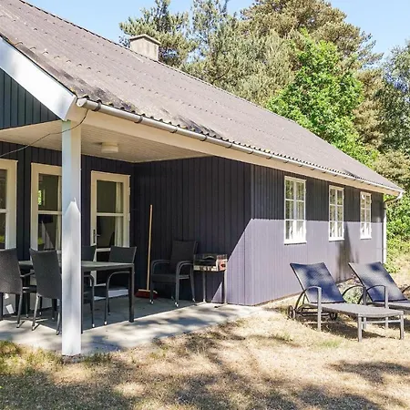 Stunning In Aakirkeby With Wifi